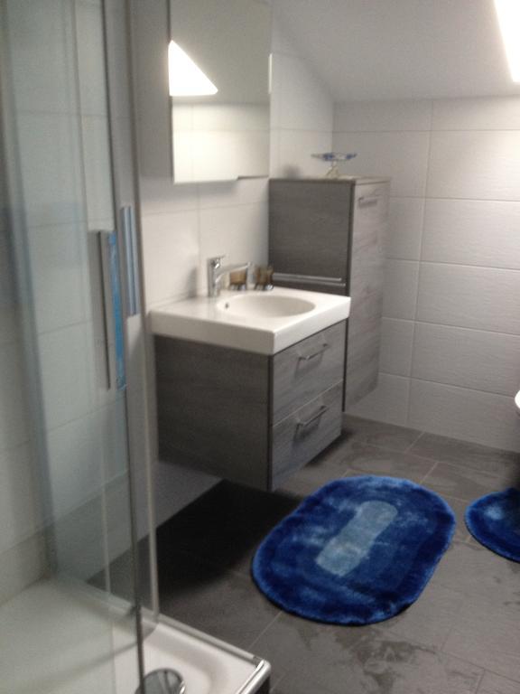 Staldenried Ferienwohnung Phòng bức ảnh
